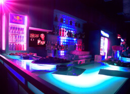 Bar 2